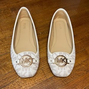 Michael Kors Size 10 Flats!
